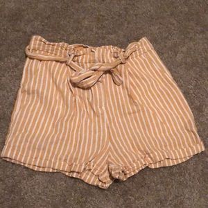 Linen shorts